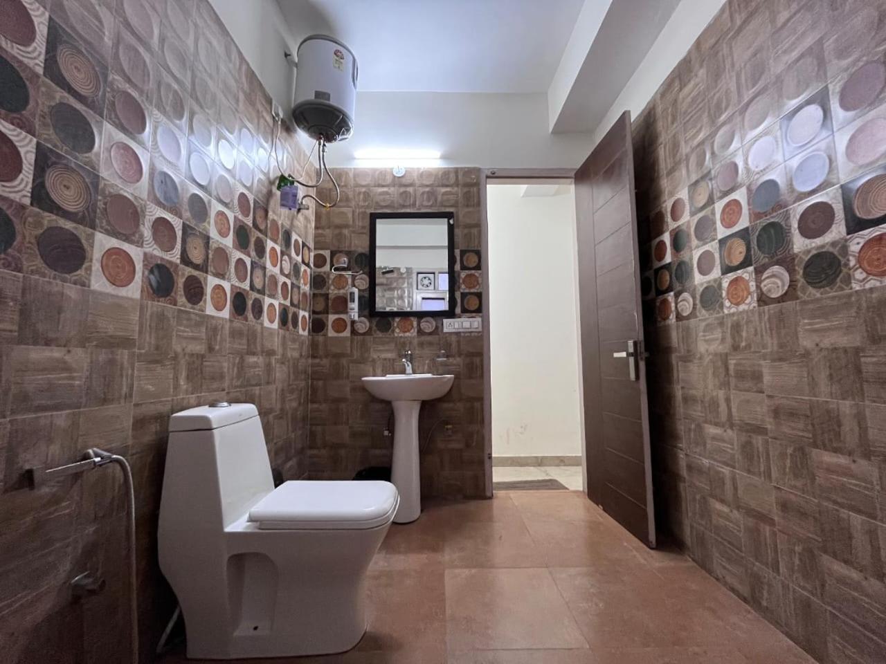 Hotel Tribe View - Away From City Hustle !! Top Rated & Most Awarded Property !! A Peaceful Stay Kasauli Kültér fotó