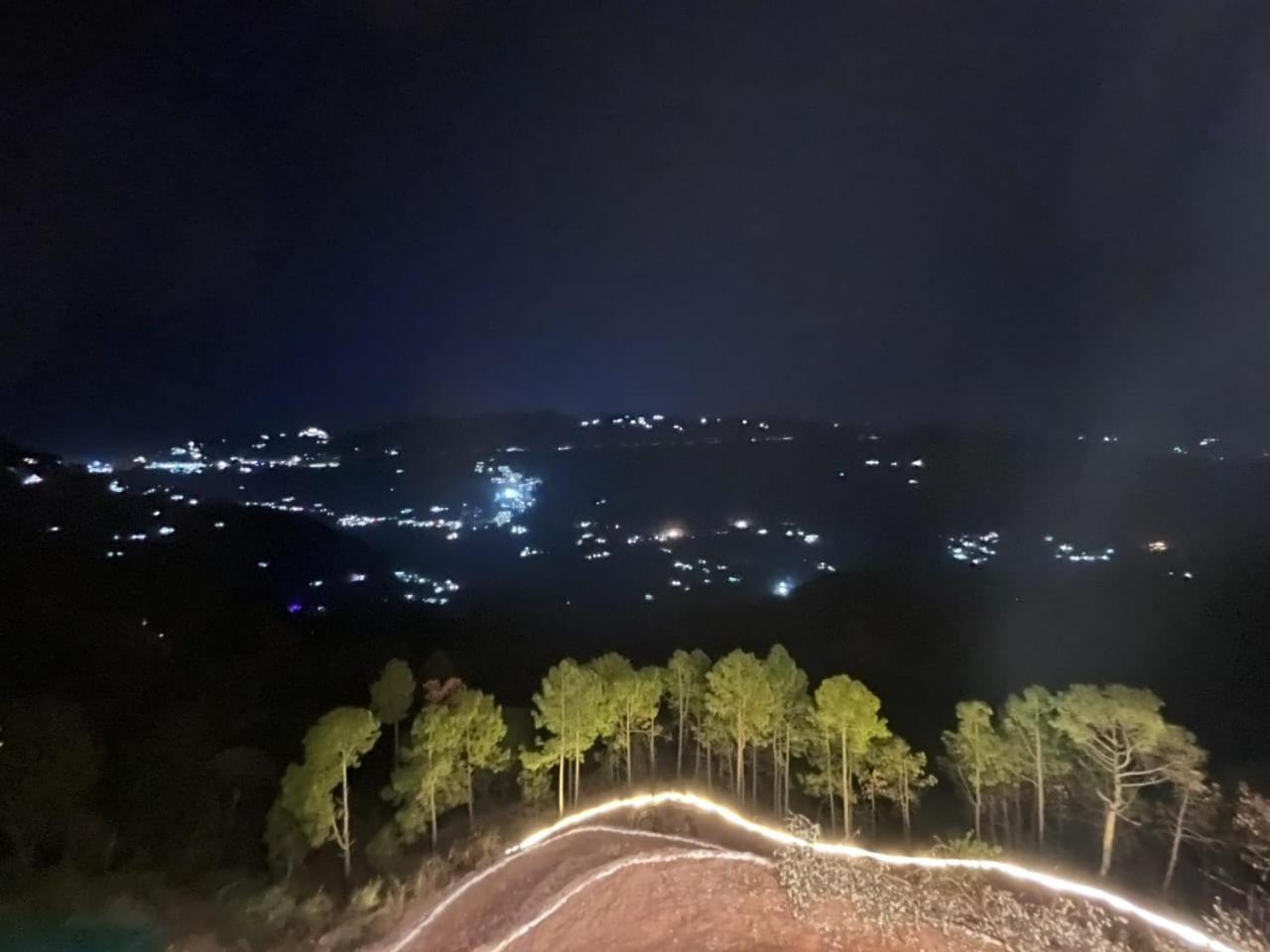 Hotel Tribe View - Away From City Hustle !! Top Rated & Most Awarded Property !! A Peaceful Stay Kasauli Kültér fotó